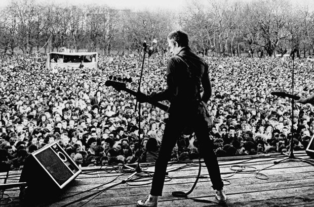 White Riot (2019) - photo 1