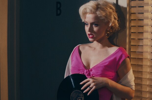 Blonde (2022) - photo 5