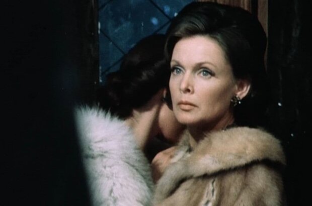 Pure English Murder (1974) - photo 1