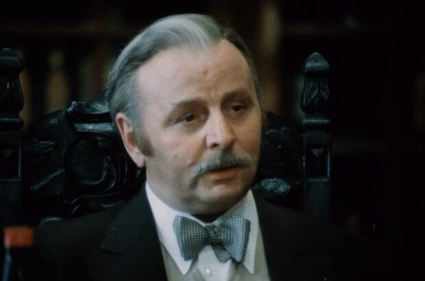 Pure English Murder (1974) - photo 8