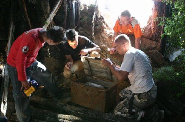 Black Hunters (2008) - photo 3