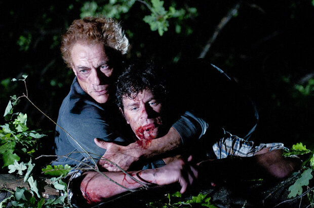 Enemies Closer (2013) - photo 2