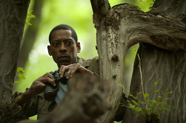 Enemies Closer (2013) - photo 1