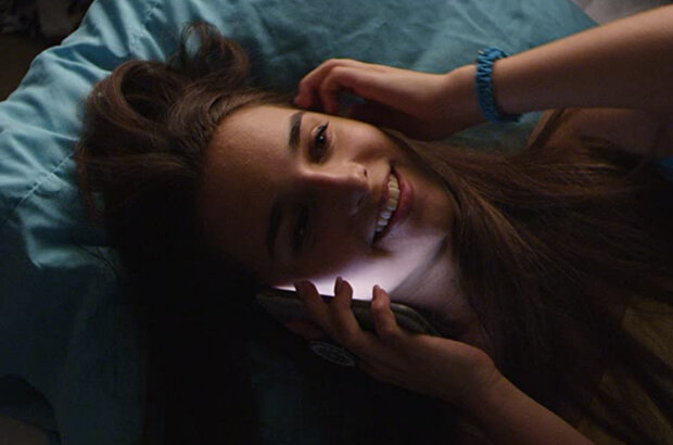 Teenage Girl: Valerie's Holiday (2019) - photo 4