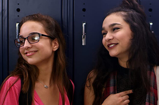 Teenage Girl: Valerie's Holiday (2019) - photo 1