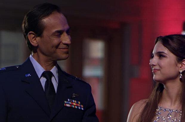 Teenage Girl: Valerie's Holiday (2019) - photo 9