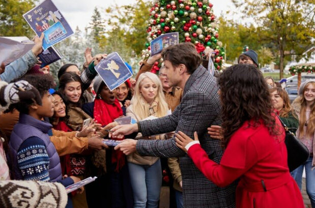 Magic in Mistletoe (2023) - photo 5