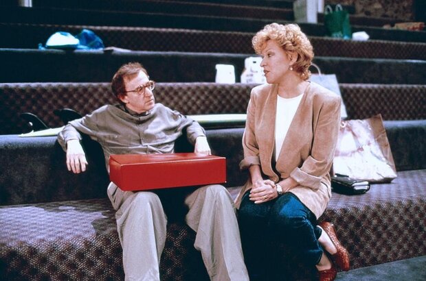 Scenes from a Mall (1991) - photo 6