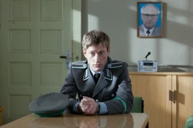 Любовь за стеной (2009) - фото 3