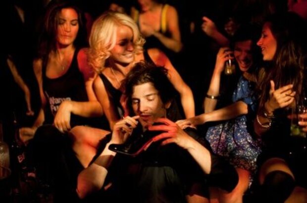 Love Lasts Three Years (2012) - photo 13