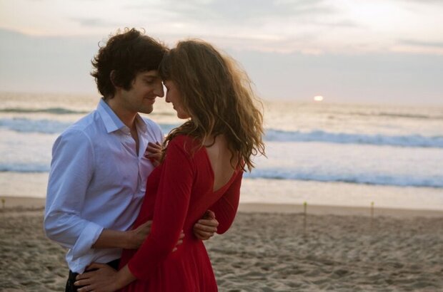Love Lasts Three Years (2012) - photo 6
