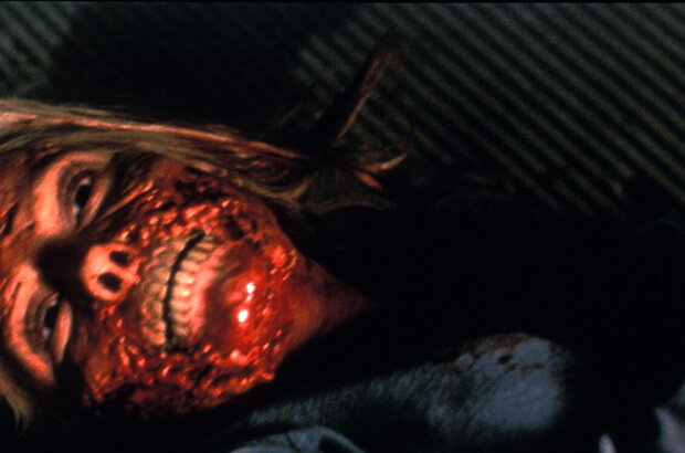 Cabin Fever (2002) - photo 8