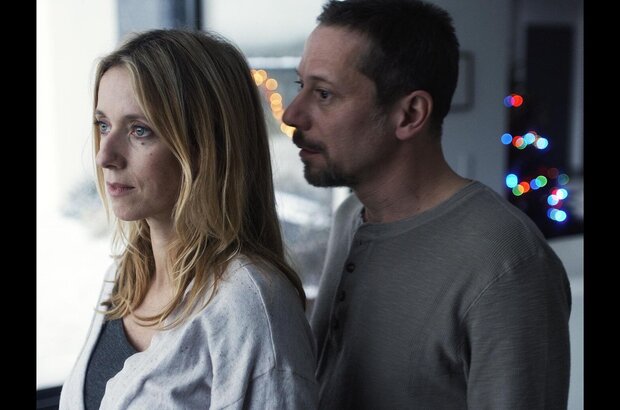 The Blue Room (2014) - photo 5