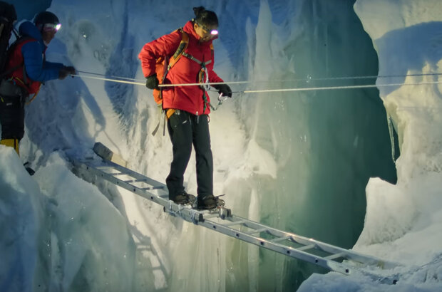 Mountain Queen: The Summits of Lhakpa Sherpa (2023) - photo 4