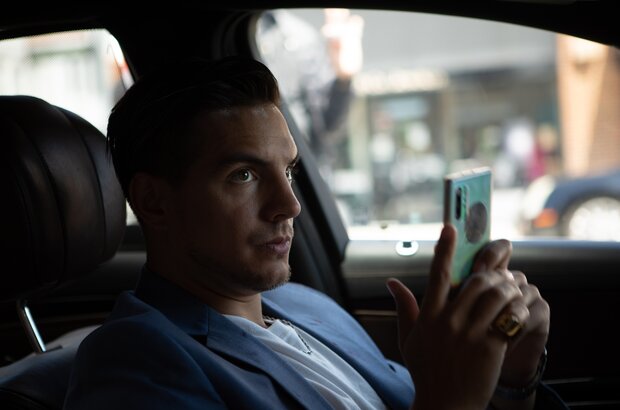 White Elephant (2022) - photo 8