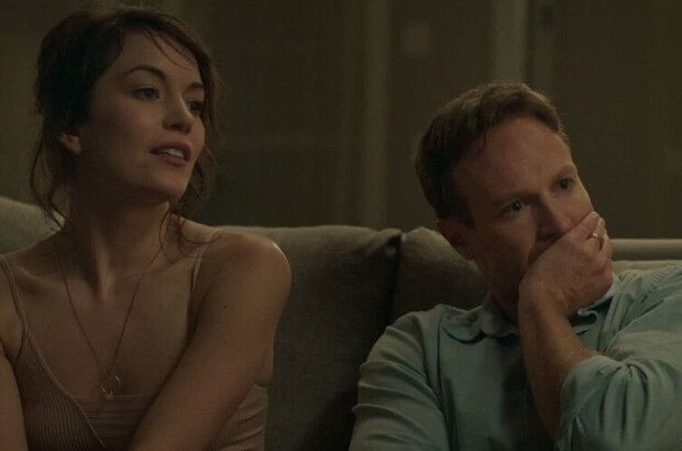 Holly Slept Over (2020) - photo 4