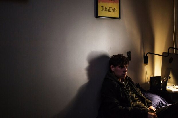Acid (2018) - photo 3