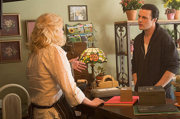 Rob the Mob (2014) - photo 12