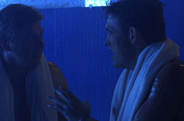 Employee of the Month (2004) - photo 4