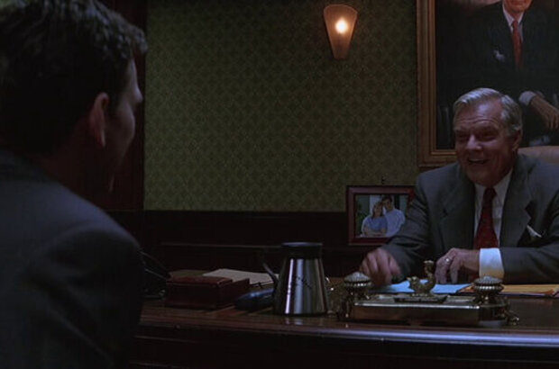 Employee of the Month (2004) - photo 3