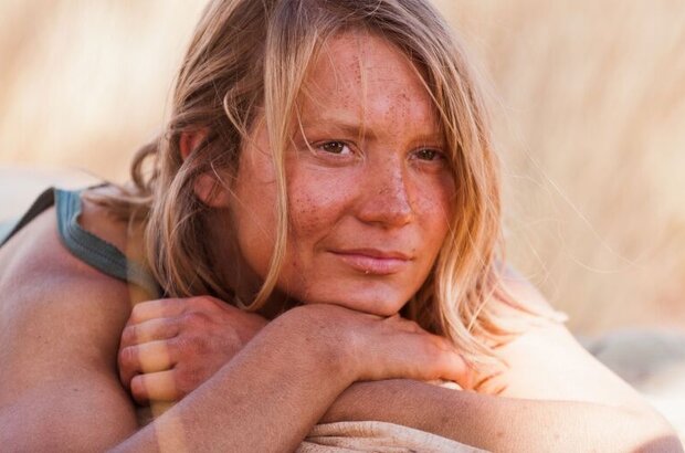 Tracks (2013) - photo 5