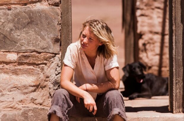 Tracks (2013) - photo 7
