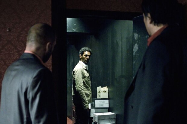 Sleepless Night (2011) - photo 2