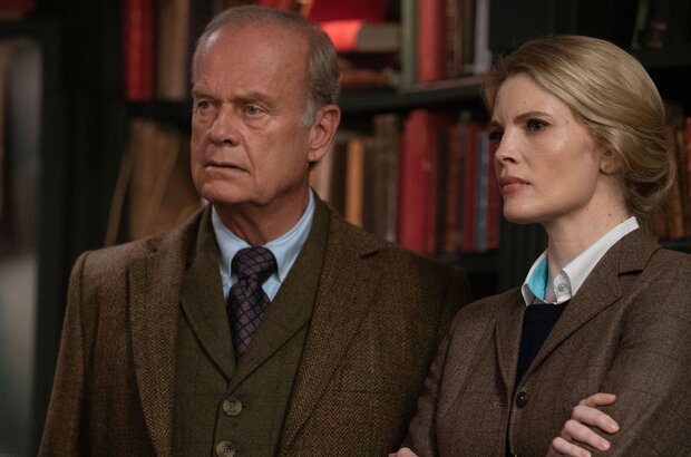 Miss Willoughby and the Haunted Bookshop (2021) - photo 2