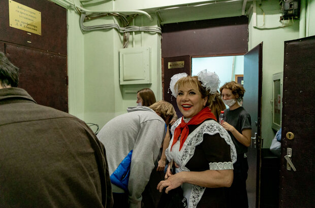 Prababushka legkogo povedeniya. Nachalo (2021) - photo 5