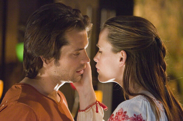 Catch and Release (2006) - photo 2