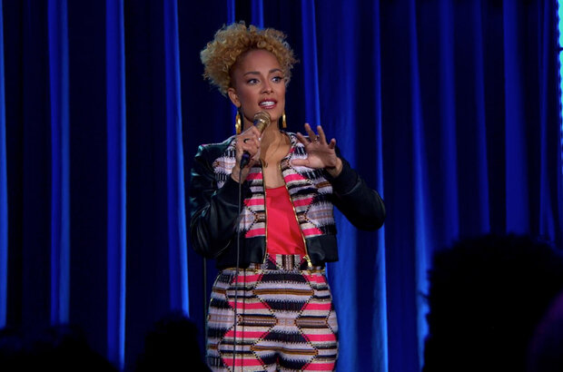 Amanda Seales: I Be Knowin' (2019) - photo 6