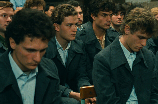 L'Argent (1983) - photo 5