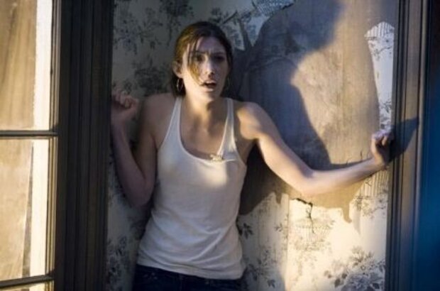 Quarantine (2008) - photo 1