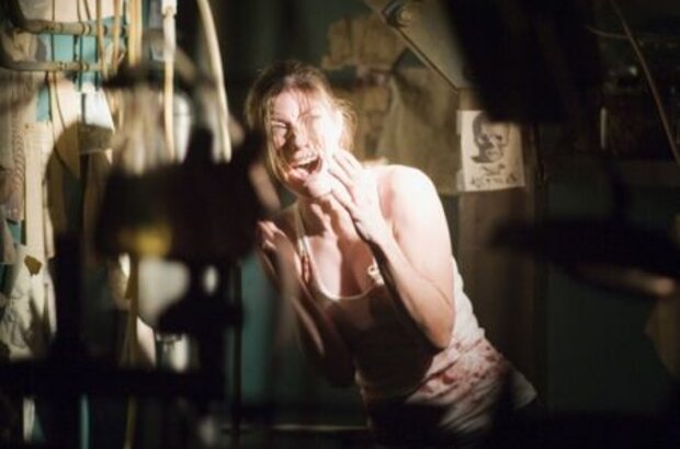 Quarantine (2008) - photo 3