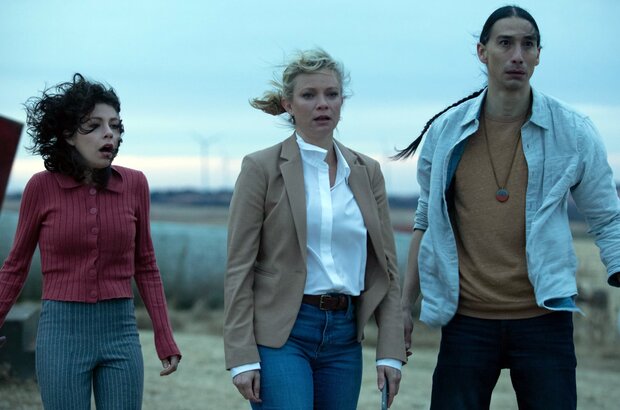 Thirteen Minutes (2021) - photo 3