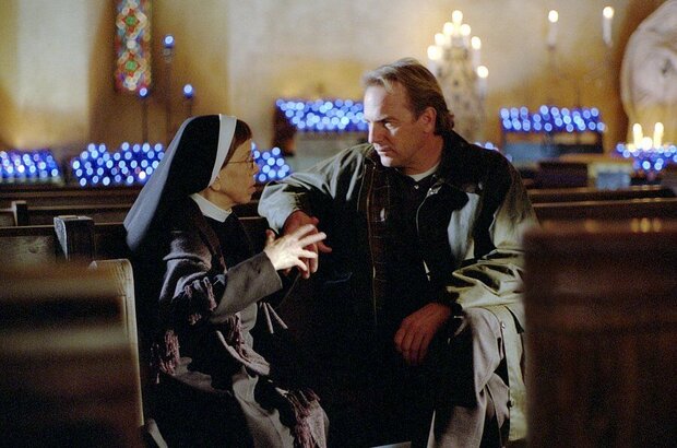 Dragonfly (2002) - photo 3