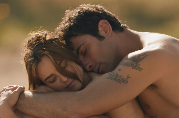 Fasten Your Seatbelts (2014) - photo 1