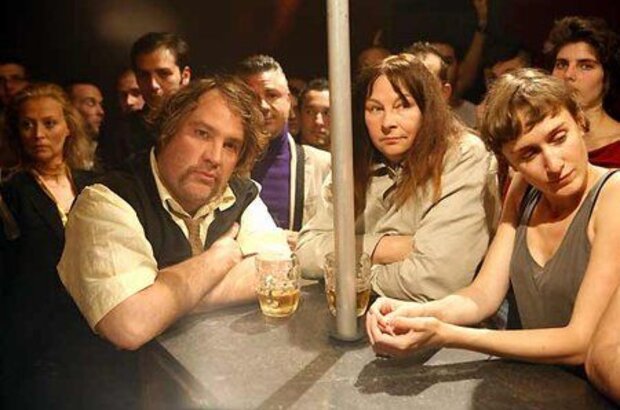 Louise Hires a Contract Killer (2008) - photo 1