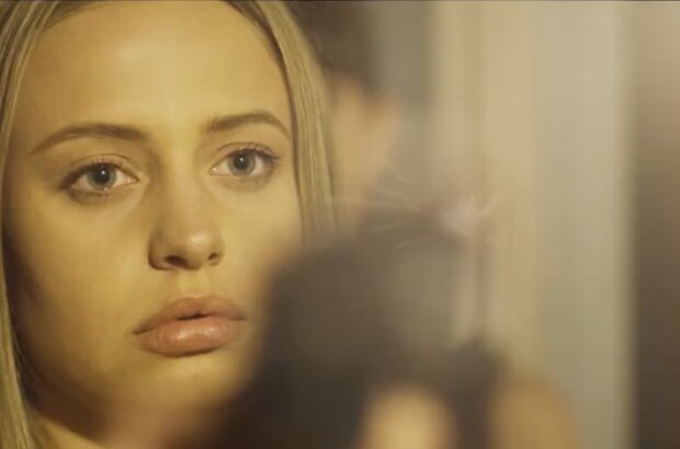 Girl Next (2021) - photo 7