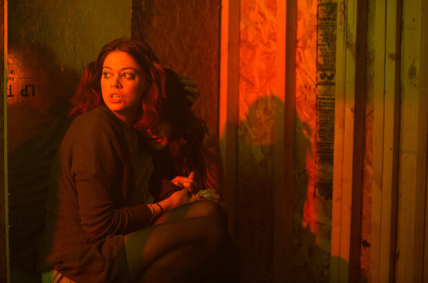 Viral (2016) - photo 1