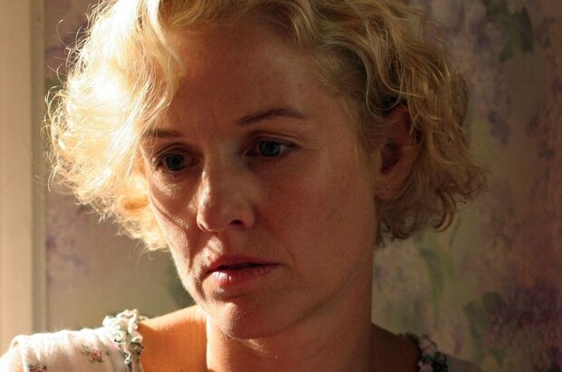 Saving Grace B. Jones (2009) - photo 1