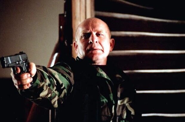 The Closet (2001) - photo 4