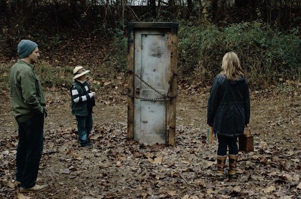 Door in the Woods (2019) - photo 1