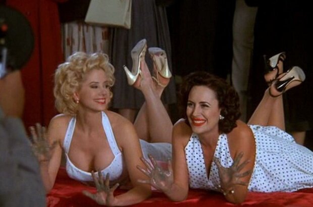 Norma Jean & Marilyn (1996) - photo 3