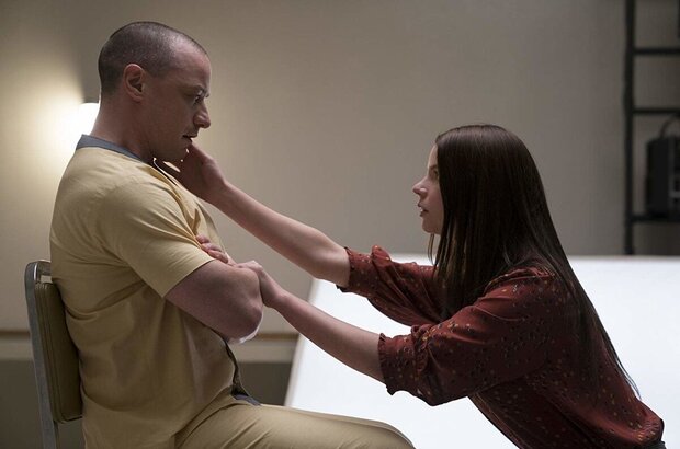 Glass (2019) - photo 3