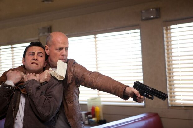 Looper (2012) - photo 11
