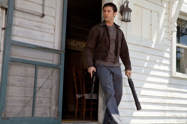 Looper (2012) - photo 4