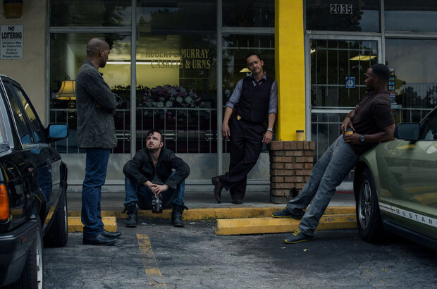 Triple 9 (2015) - photo 11