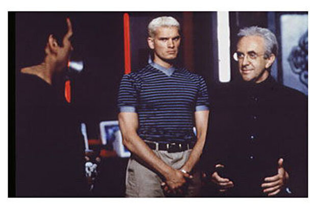 Tomorrow Never Dies (1997) - photo 2