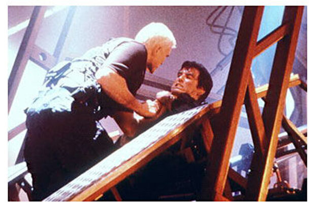 Tomorrow Never Dies (1997) - photo 3